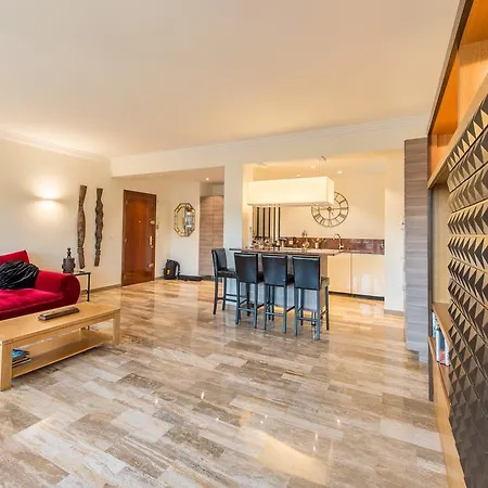Apartamento Sunny Mirabeau *